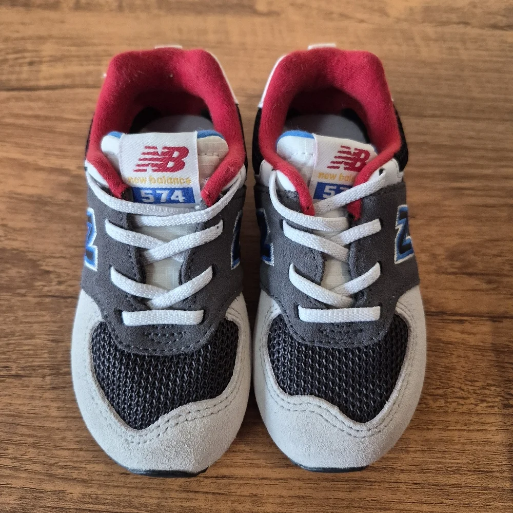 NWT New Balance 574 Toddler Sneakers Size 7 - Picture 2 of 10